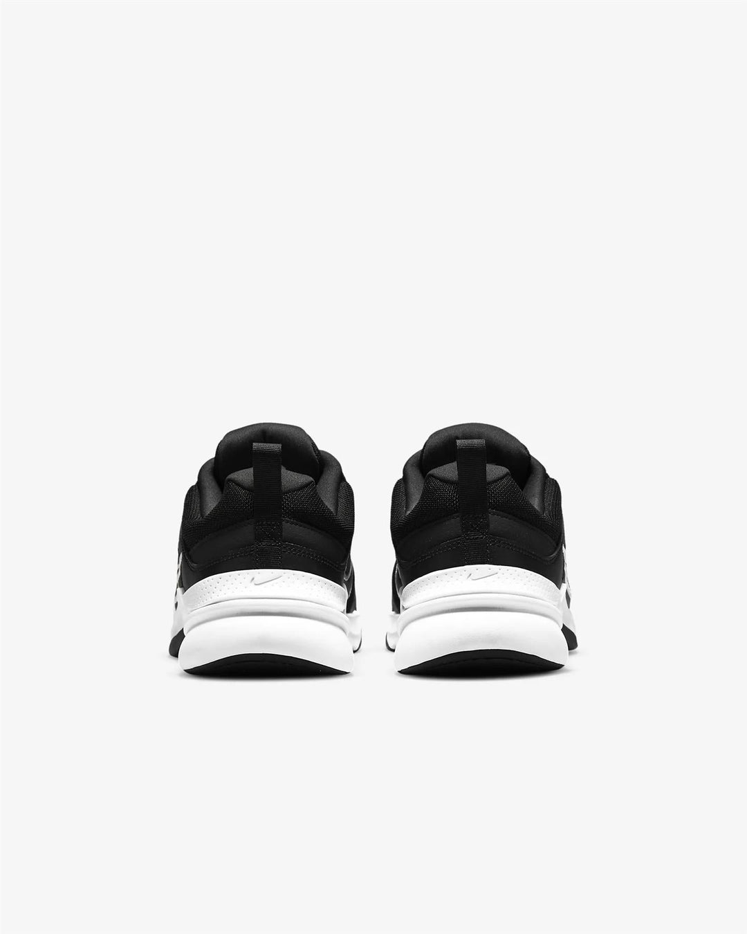 Womens Wide Fit Nike DM7564 001 Trainers in Black/White - Image 6