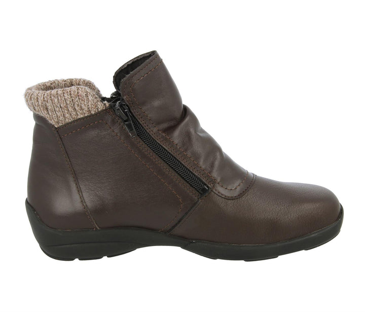 Womens Wide Fit DB Stoke Boots in Black / Stretch - Image 1