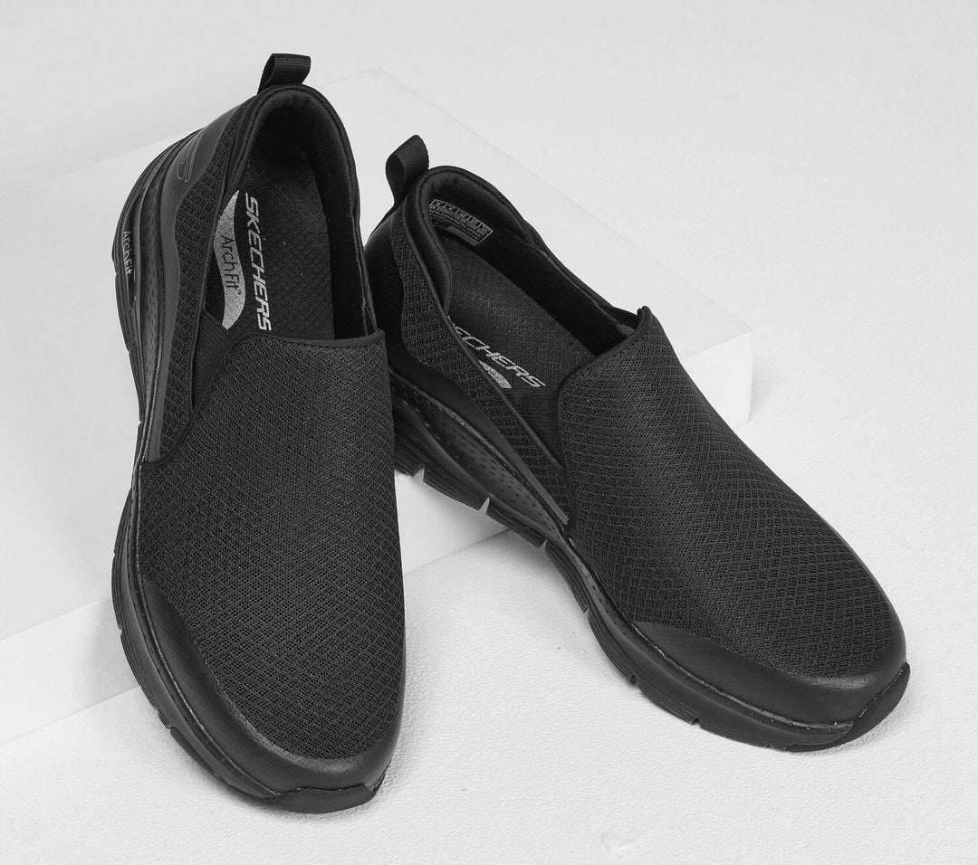 Mens Wide Fit Skechers SK232043WW Arch Fit Banlin Walking Trainers in Black - Image 6