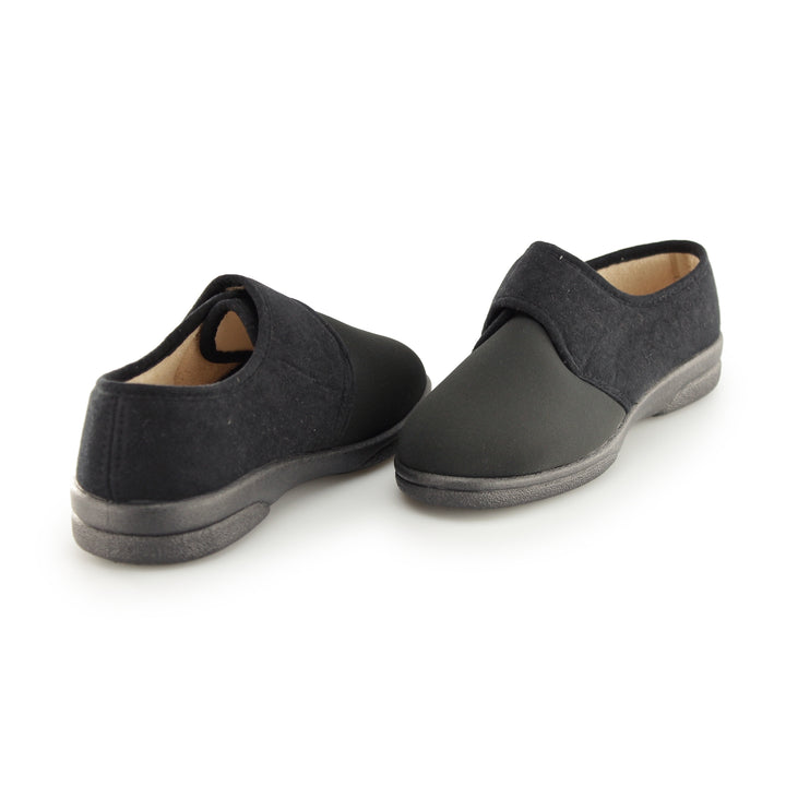 Mens Wide Fit Comfylux Arthur Slippers in Black - Image 1
