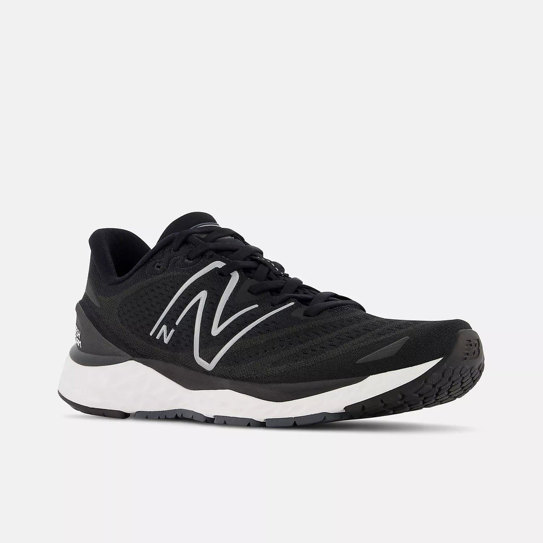 Men's Wide Fit New Balance MSOLVBW4 Running/Walking Trainers - Black/White in Black/White - Image 6