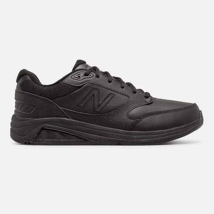 Mens Wide Fit New Balance MW928BK Trainers in Black - Image 1